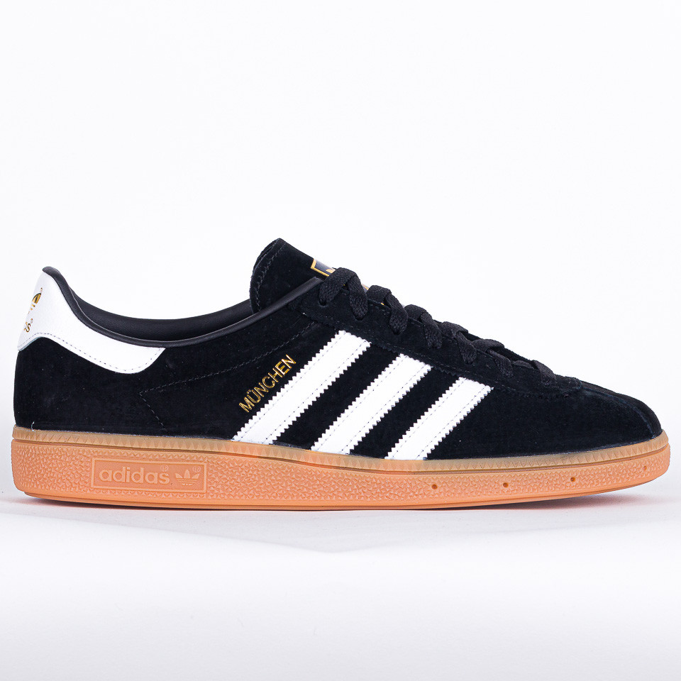 Adidas munchen black and white best sale