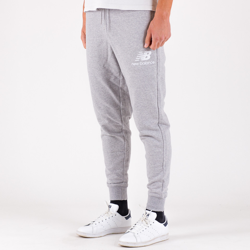 New balance discount stacked logo sweatpants