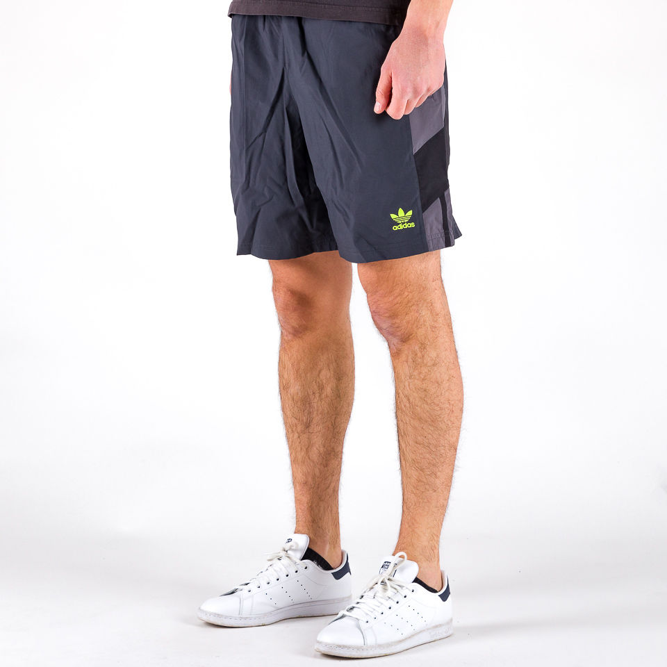 Pantaloni adidas cheap bermuda