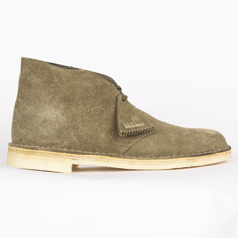 Clarks khaki store desert boots