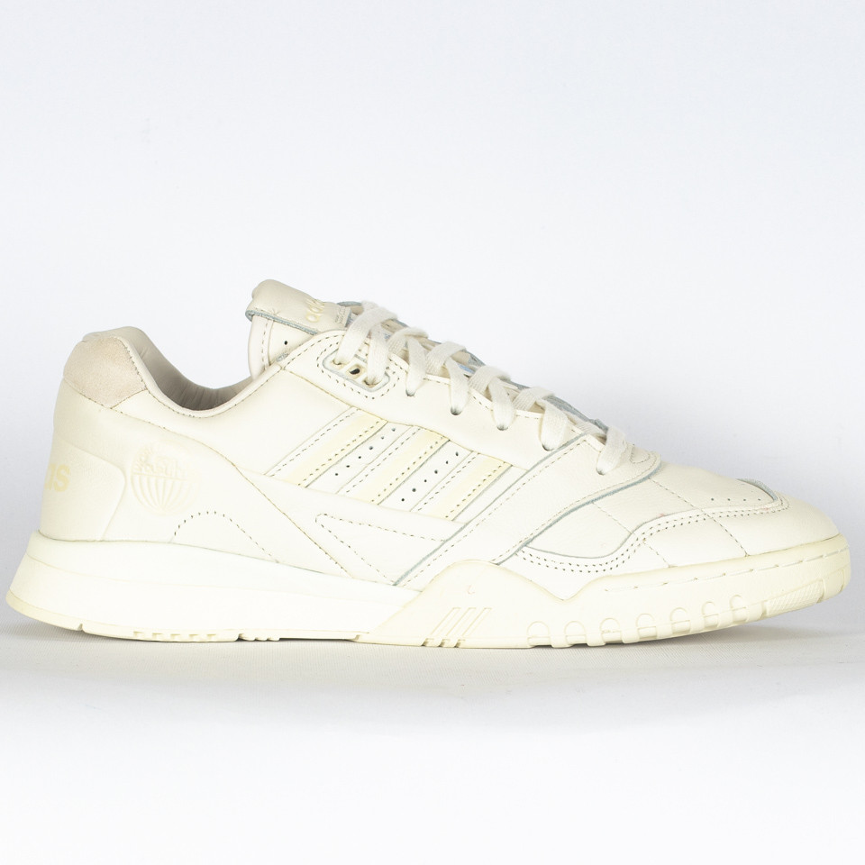 Adidas ar clearance trainer off white