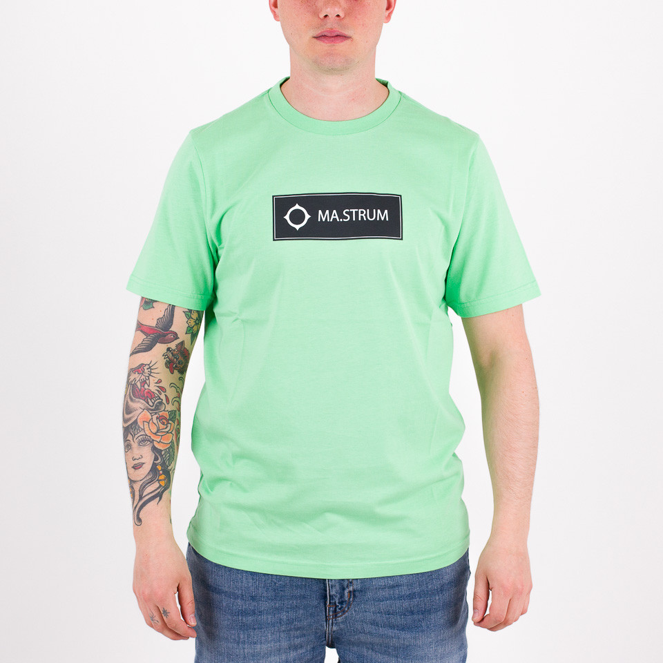 Ma strum box store logo t shirt